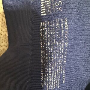 Victoria's Secret Navy Blue Seamless Ribbed sports bra